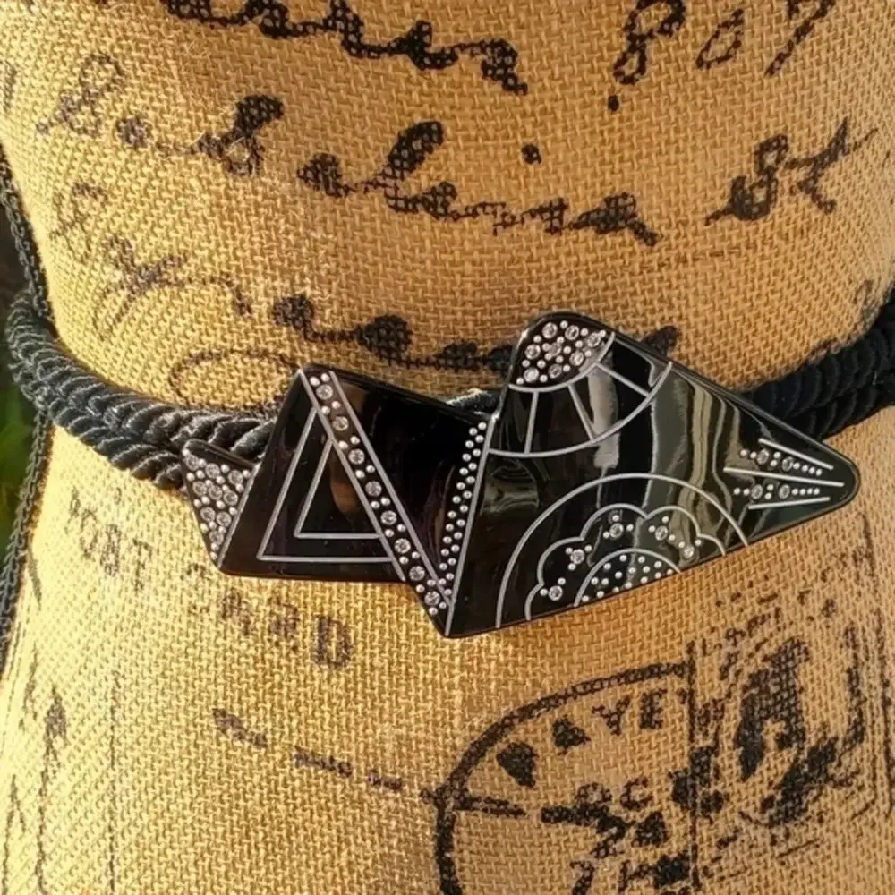 1980s Black Deco Belt S‎